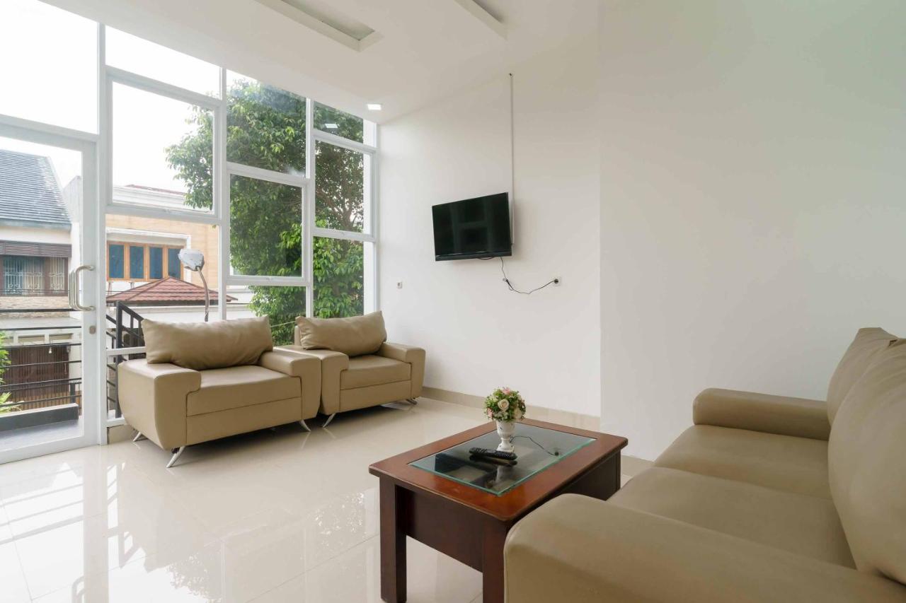 Reddoorz Plus Near Eka Hospital Bsd 5 Dadap المظهر الخارجي الصورة