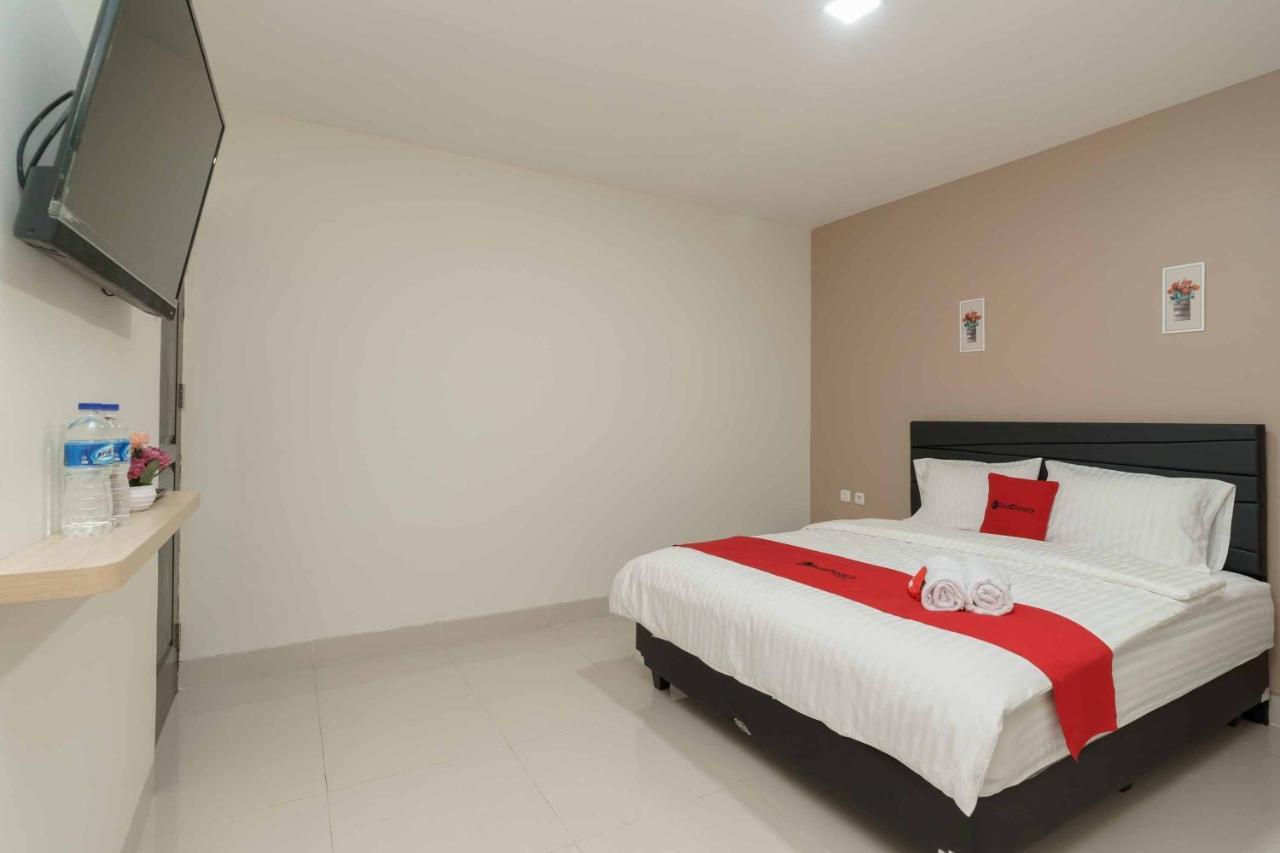 Reddoorz Plus Near Eka Hospital Bsd 5 Dadap المظهر الخارجي الصورة